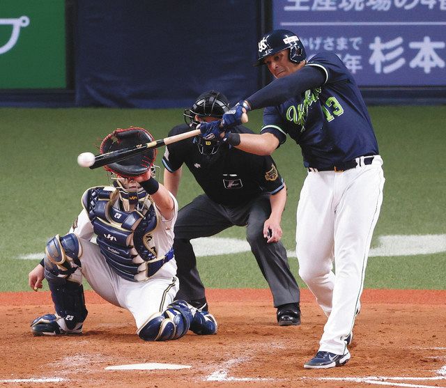 ヤクルト貴重な追加点はオスナのバットから オリックス杉本がつかみ