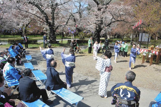民謡 伊那節 歌い継ごう 伊那で2年ぶりに伊那節まつり 中日新聞web 民謡 伊那節 歌い継ごう 伊那で2年ぶりに伊那節まつり 中日新聞web