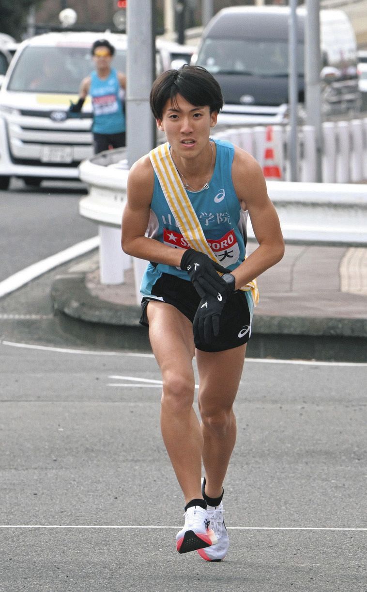 箱根駅伝 法政大学 ウォーマー1
