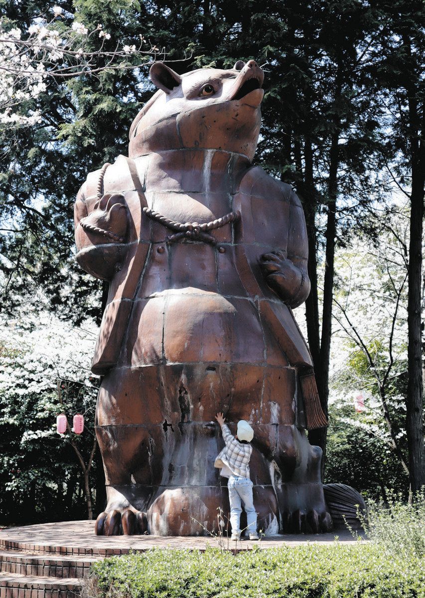 陶管製では高さ日本一！ 大山緑地の「大たぬき」像が伝える高浜市の