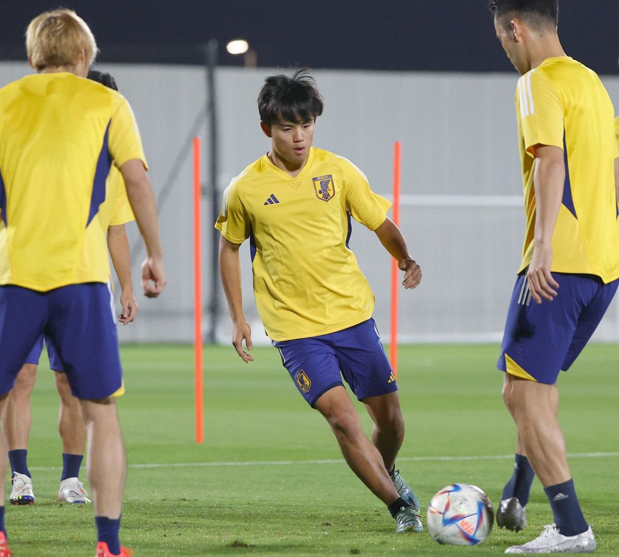 サッカー日本代表公式X、メキシコ戦へ5年前の前回戦の写真を投稿 濃霧