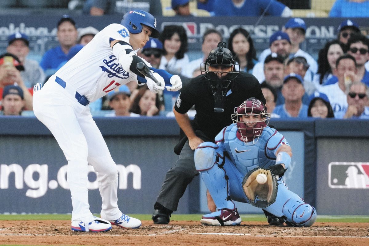 大谷翔平、延長10回の第5打席は見逃し三振、大ブレーキで地区シリーズ