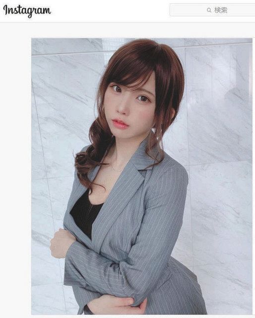 写真 えなこ秘書姿 中日スポーツ 東京中日スポーツ