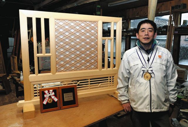 箕輪の大槻さん、技能グランプリの建具で金賞「20年以上やってきたことが報われた」