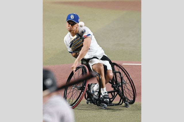 「100キロにいきたかったが…楽しかった」　車いすテニスの小田凱人が中日の本拠地開幕戦で始球式