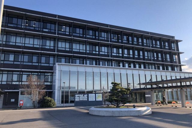 æ™‚é–“å¤–ã®æŽƒé™¤ã‚„æœç¤¼ãªã©ãŒæ…£ç¿’åŒ–ã€åŠç”°å¸‚è·å“¡ã«æœªæ‰•ã„ã®æ™‚é–“å¤–å‹¤å‹™å ±é…¬7600ä¸‡å††æ”¯æ‰•ã„ã¸ã€€åºå†…ã‹ã‚‰å…¬ç›Šé€šå ±