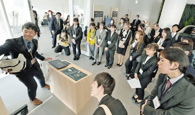 「恐竜愛」あふれる若者、福井に集う　福井県立大の全国初「恐竜学部」就職先はどんなところに
