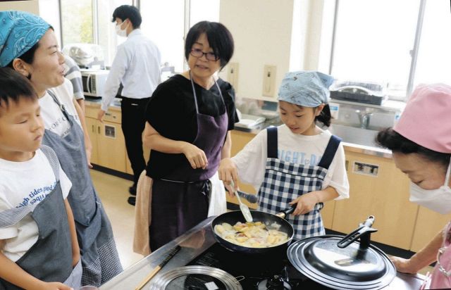 地元産有機野菜でクッキング　東郷町が親子向け教室