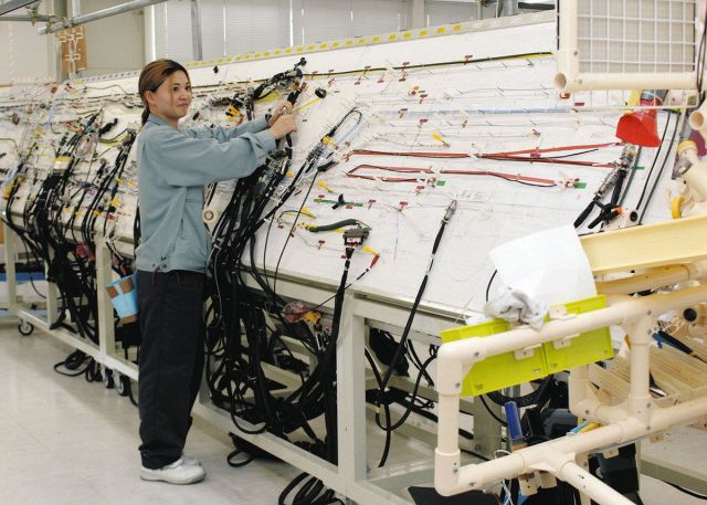 ＜そだてる×はたらく＞各務原航空機器（各務原市）　作業標準化を徹底、育休容易に