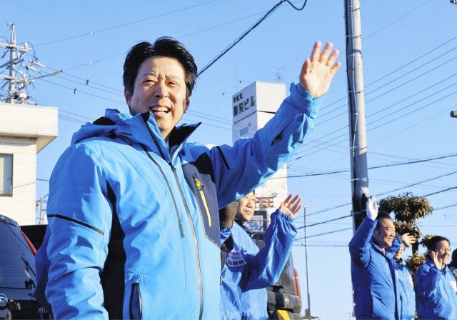 「期待に応える」「正直悔しい」　衆議院選挙、激戦の岐阜4区一夜明け明暗くっきり　