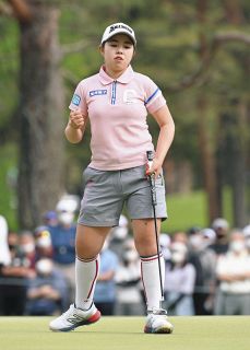  日本人10人目の国内メジャー完全優勝 山下美夢有「今までにない緊張感」【女子ゴルフ】