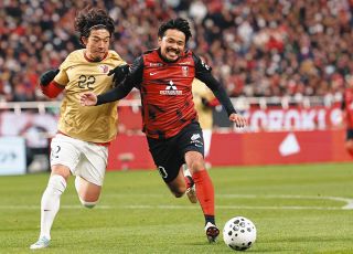 メルボルンビクトリー・GKランゲラック、MF水沼宏太のクロスから失点