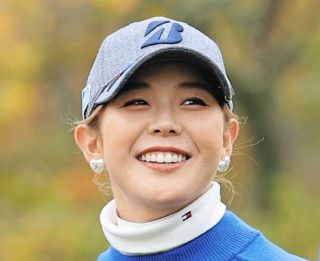 これぞ勝利の美酒！ 女子プロゴルファー・吉田優利、米ツアー初優勝でシャンパンがぶ飲みに反響「男前や～！！」「いい飲みっぷり」「さすが、居酒屋の看板娘」
