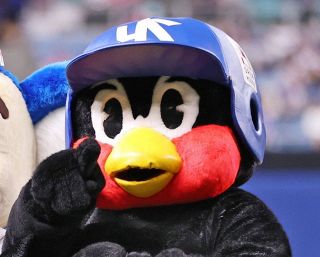 争奪戦は必至か… ちいかわ、MLB東京シリーズとのコラボグッズ 争奪戦は必至か… ちいかわ、MLB東京シリーズとのコラボグッズ