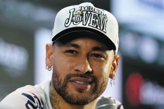 J3岐阜が発表した柏木陽介さん引退試合の出場選手にSNS「監督、ミシャ