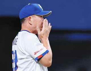 中日・岡田俊哉、新グラブには3桁背番号入れず「すぐ21番を付ける