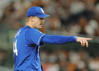 巨人　読売ジャイアンツ　井端弘和コーチ　トレーニングウェア　水色ビジター 巨人 読売ジャイアンツ 井端弘和コーチ トレーニングウェア 水色