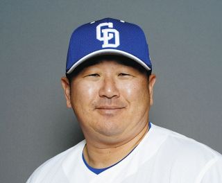 中日・又吉「来季もまずは便利屋で」750万円ダウンでサイン「任された