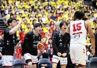 ジェイク幸輝・ホルツ、小沢飛悠、今西優斗、アラン・ウィリアムズ