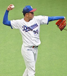 中日】「THANK YOU」「SHO NAKATA」中田翔引退Tシャツを着用し本人を