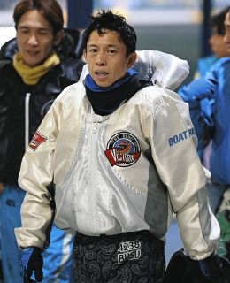山崎鉄平 好調整に胸を張る 注目Wヤング：中日スポーツ・東京中日スポーツ