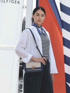 建築工事？」前田敦子、『ジャングリア沖縄』訪れたワンショットに