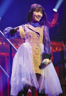 AKB48柏木由紀、休養で延期のソロ公演開催 笑顔で全快アピール「確実にその時より元気に」