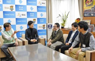 武豊町男性職員の育休取得100％　より働きやすい環境へ経験者が座談会