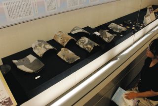 出土品から中世鵜沼の盛衰　各務原市中央図書館で企画展