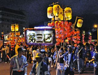 幻想的、ぎおんばジャンボリー　中津川・津島神社の例祭、小中生威勢よく