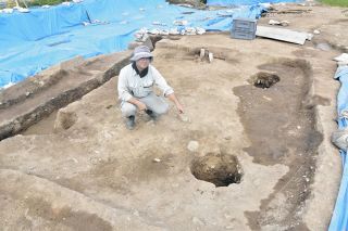 リニアの下に土器や遺構　県駅前広場の埋蔵文化財調査、本格スタート