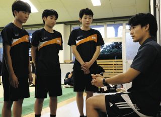 武豊に新体操の風を　愛知県武豊町、インカレ優勝経験ある武豊中学校OB大岩さんが部活顧問就任