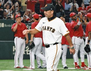 巨人】ソフトバンクから移籍の松田宣浩、背番号「23」の