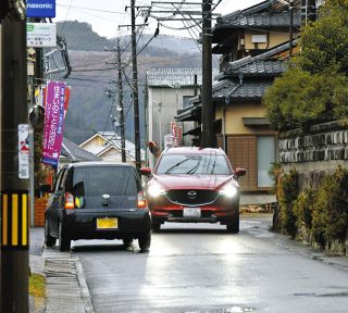 岐阜県多治見市の「愛岐道路」通行止め続く　迂回路の交通量増加、住民から対策求める声
