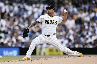 日本人MLB最多奪三振のダルビッシュ有に記念品贈呈、前記録保持