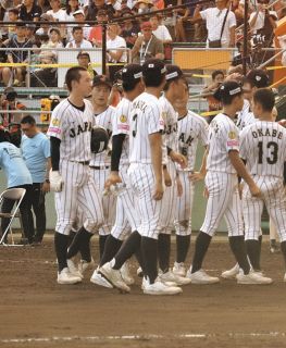 大阪桐蔭野球部タオル2枚セット (松尾汐恩選手、丸山一喜選手) 大阪桐蔭、松尾汐恩選手が4安打1本塁打、丸山一喜選手も8打席