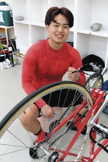 奈央スマイル全開！直線伸びた鈴木奈央が1着発進「うまく切り替える