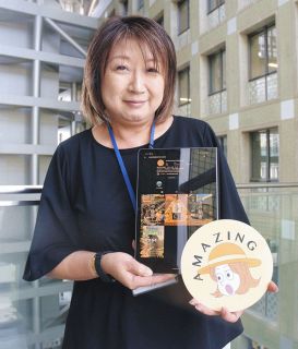 富山の魅力 海外へ　ＡＮＡあきんど → 市広報課勤務 久野さん　立山や富山城 ＳＮＳで発信、好評