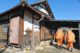 解体前家屋で火災救助の実践訓練　各務原消防、現場に近い環境を継続的に確保