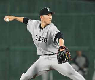 なにわ男子」大橋和也が巨人―中日戦で始球式 ピンクのリストバンドを身