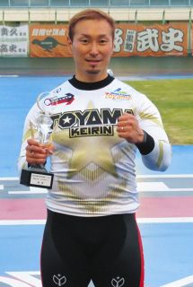 飯野祐太がまくりでG3初優勝　仲間からもらったチャンスに「ラインで取ったタイトル」【競輪】