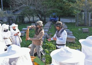 次代の養蜂人材へ実地や座学で研修　多治見西高校ミツバチプロジェクト