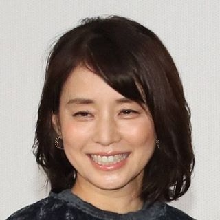 石田ゆり子、自宅を訪れた有働由美子アナとたわむれる愛犬・雪の表情にフォロワー「イイ笑顔」「嬉しそう」