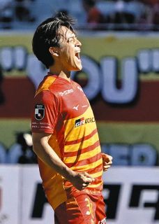 サッカー日本代表・名波浩コーチ、来年のW杯に向け選手たちに「試合に