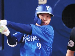 なにわ男子」大橋和也が巨人―中日戦で始球式 ピンクのリストバンドを身