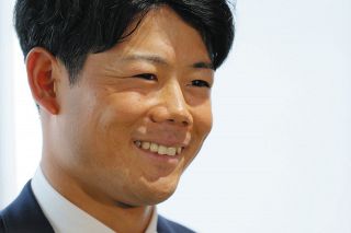 戦力外通告を受け、現役生活を振り返る松田