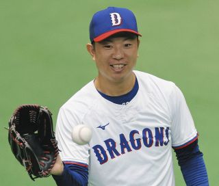 中日・岡田俊哉、新グラブには3桁背番号入れず「すぐ21番を付ける