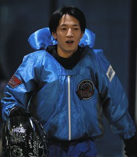 津ボート・12Rドリーム戦】田中信一郎がイン速攻…SG5冠の底力で初日2