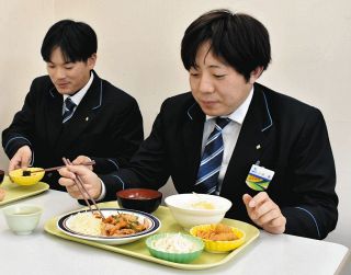 ＜ご相伴！三重ごはん＞　（43）三重交通、中勢・中部観光営業所営業係の八木誉さん