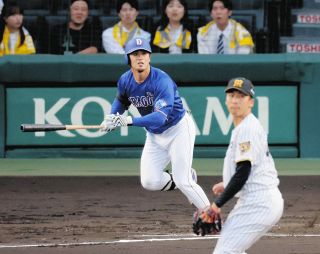 中日・松山晋也、最強守護神へ手に入れた”三種の神器” 用具、グラブ